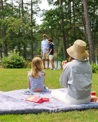 X Waterproof Windproof Large Outdoor Blanket | Pretty Rugged
