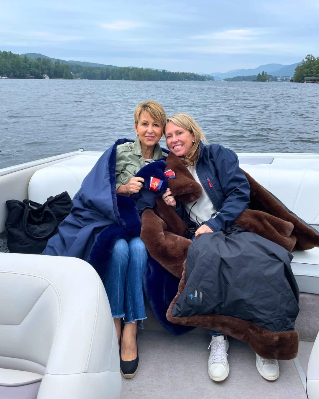 X Waterproof Windproof Large Outdoor Blanket | Pretty Rugged