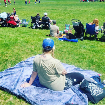 X Waterproof Windproof Large Outdoor Blanket | Pretty Rugged