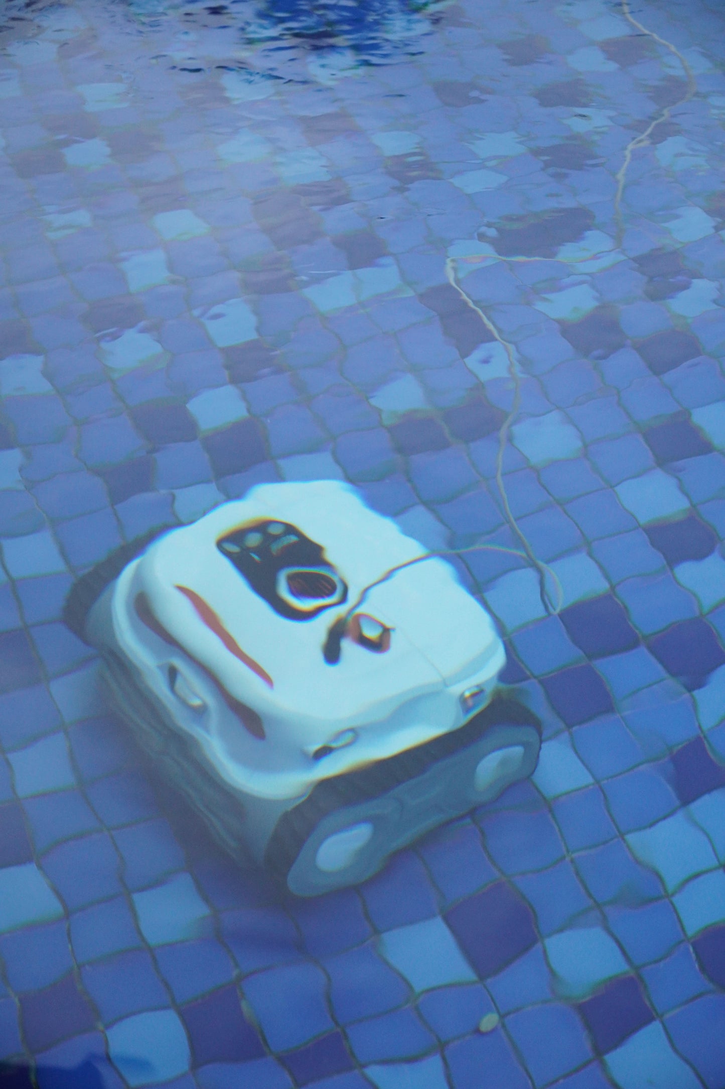 X BN Pro Robotic Pool Cleaner