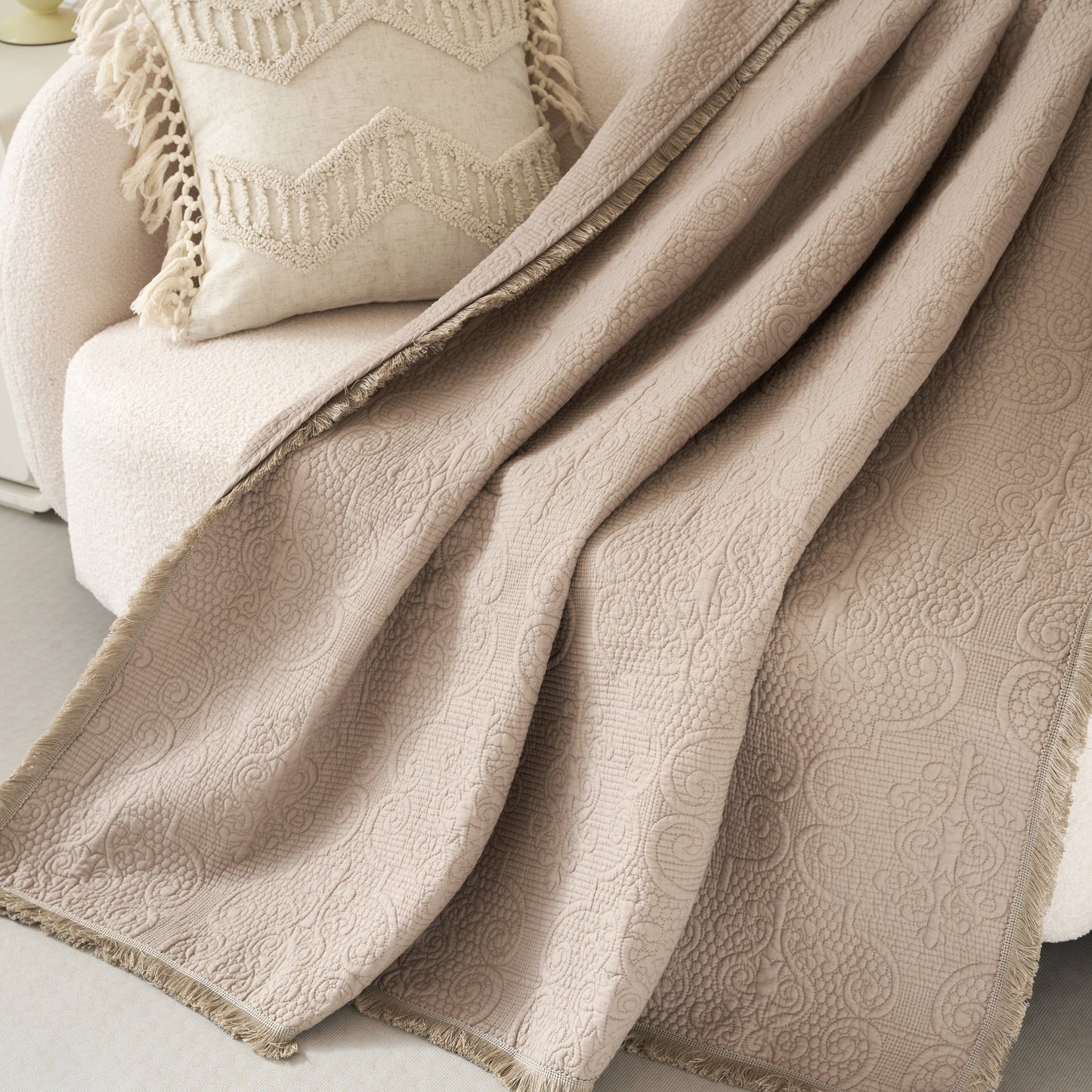 X DaDa Bedding Elegant Fringed 100% Cotton Quilted Throw Blanket - Luxurious 50x60 Inches