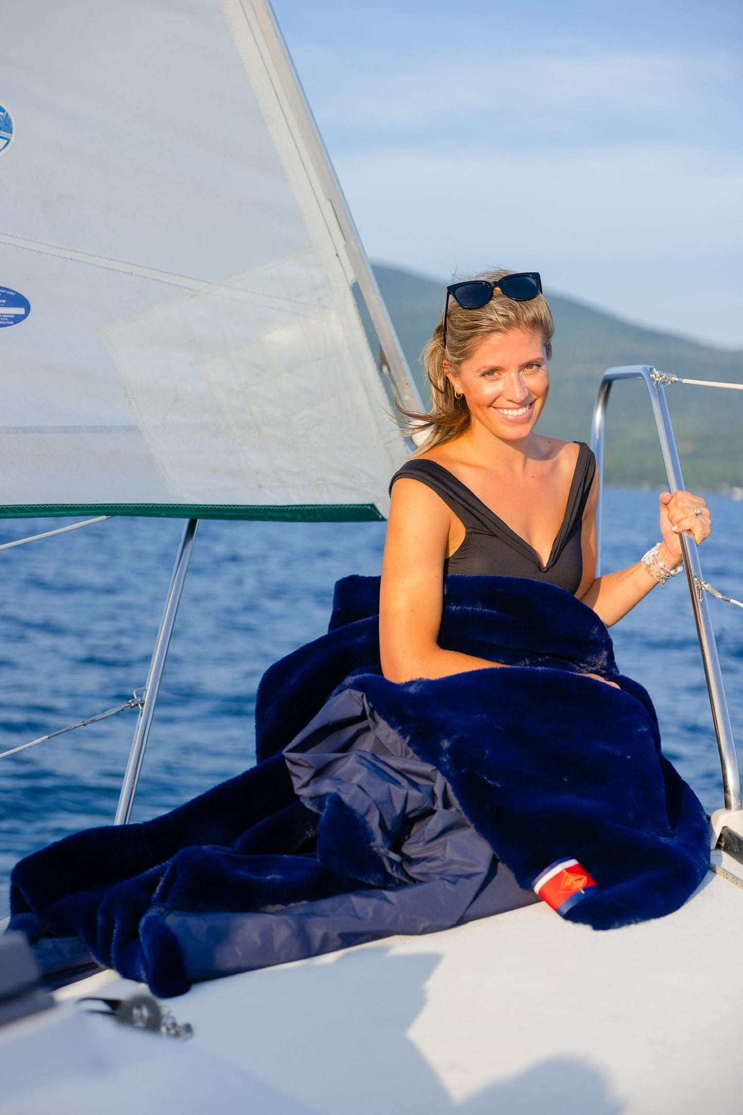 X Waterproof Windproof Large Outdoor Blanket | Pretty Rugged