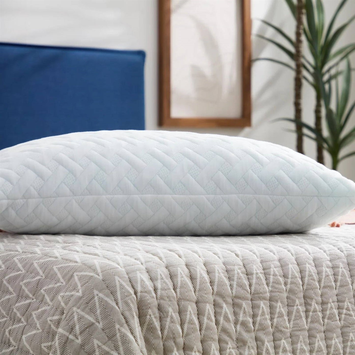 X Set of 2 - Shredded Memory Foam Bed Pillows with 2 Pillowcases - Standard size