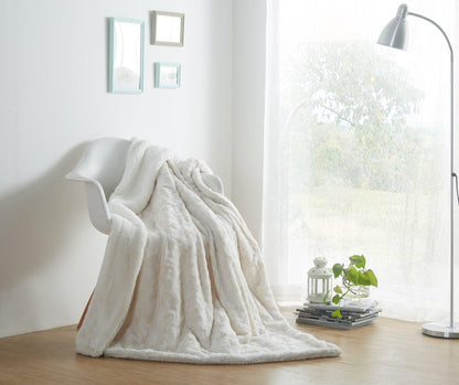 X DaDa Bedding Luxury White Roses Fluffy Soft Throw Blanket