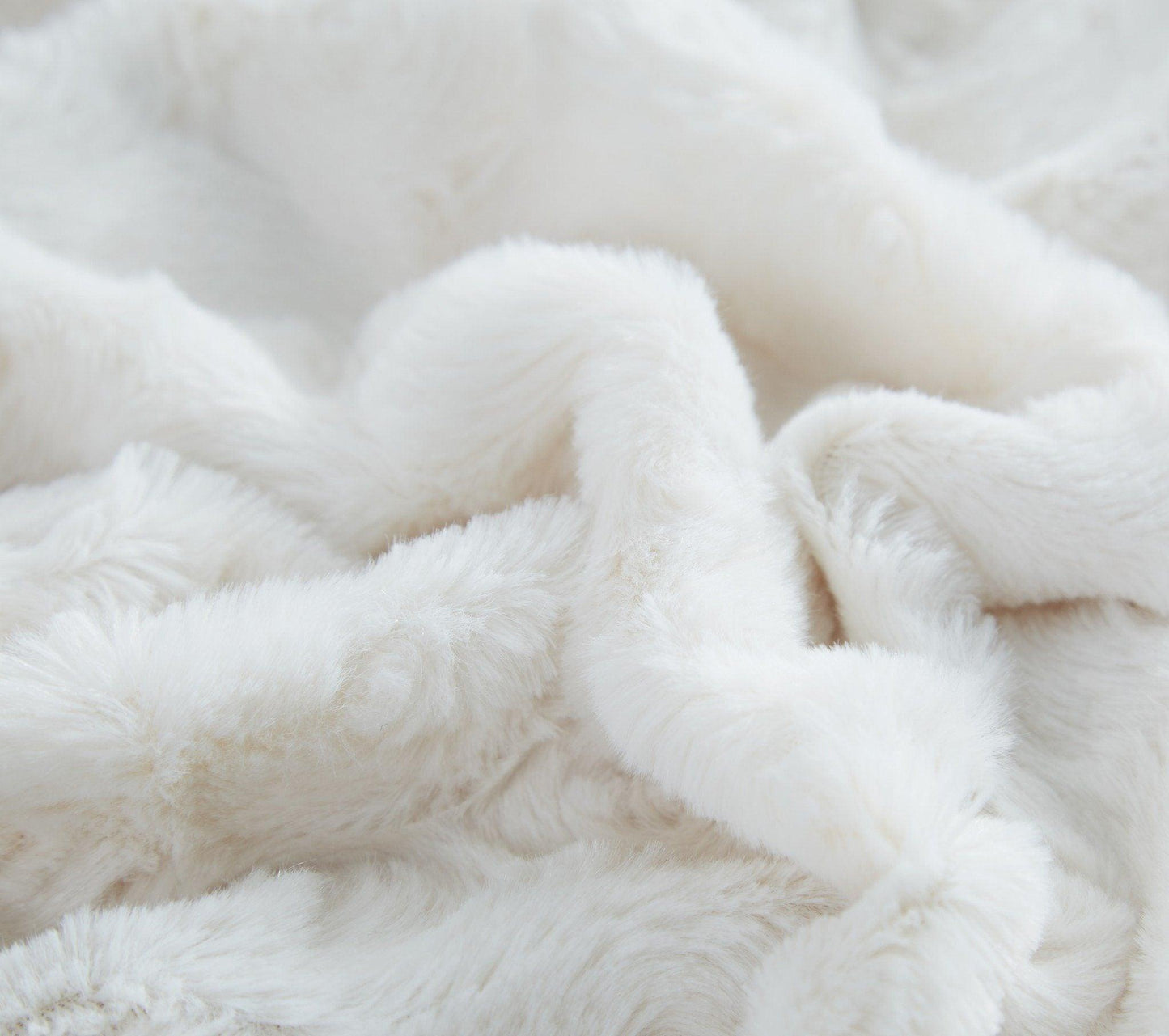 X DaDa Bedding Luxury White Roses Fluffy Soft Throw Blanket
