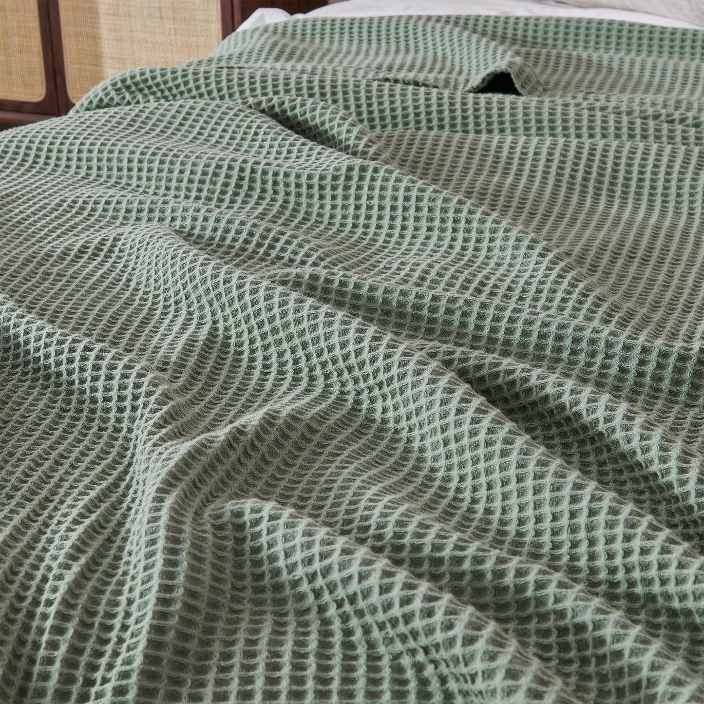 X 100% Cotton Waffle Weave Blanket - Mikala Collection